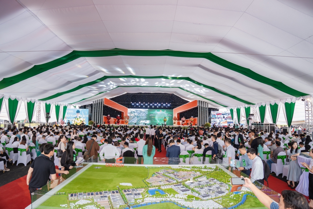 Tập đoàn CNCTech trưng bày mô hình Khu công nghiệp xanh tại Đại hội Đảng bộ tỉnh Phú Thọ
