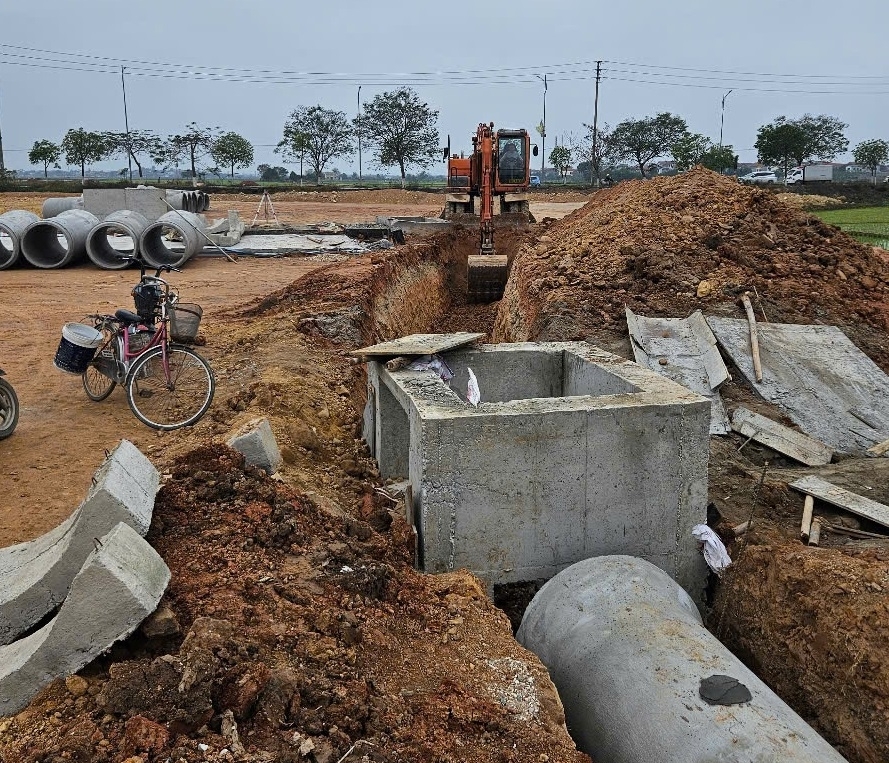 Dự án đường trục Đông-Tây đô thị Vĩnh Phúc, đoạn từ Tân Phong đi  Trung Nguyên và Dự án đường trục Đông-Tây đô thị Vĩnh Phúc, đoạn từ vành đai  3 đi vành đai 4.  Kiểm đếm, ban hành phương án bồi thường, chi trả xong trước ngày  15/12/2025.