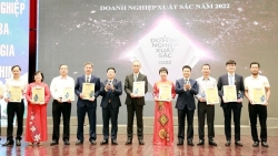 vinh phuc ton vinh 10 doanh nghiep xuat sac va 13 doanh nhan tieu bieu nam 2022