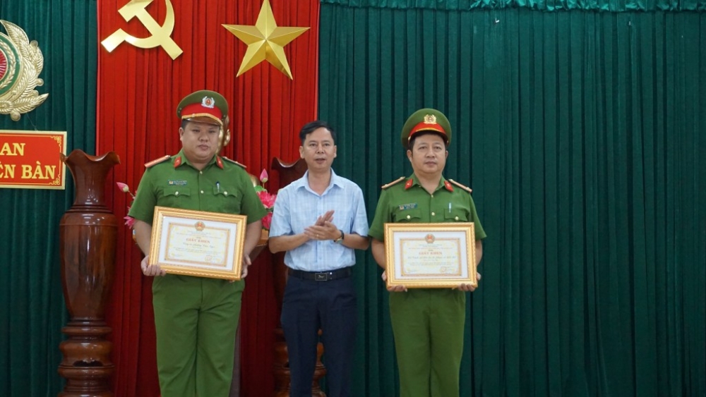 Quảng Nam: Bắt hung thủ giết người, Công an phường Điện Ngọc được khen thưởng