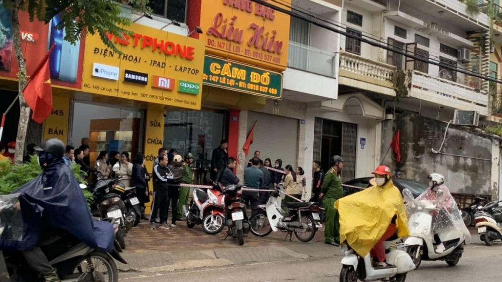 Lạng Sơn: Bắt đối tượng dùng dao đe doạ để cướp tiệm vàng