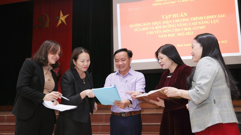 Vĩnh Phúc: Tập huấn chương trình giáo dục mầm non sau sửa đổi cho các cán bộ, quản lý