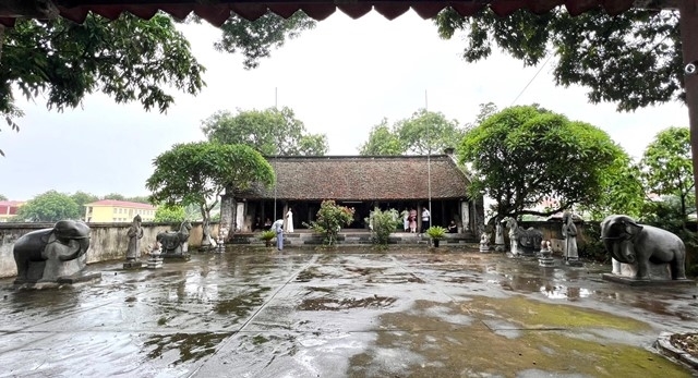  Đền Đá, xã Phú Đa, huyện Vĩnh Tường ngồi đền 300 năm 