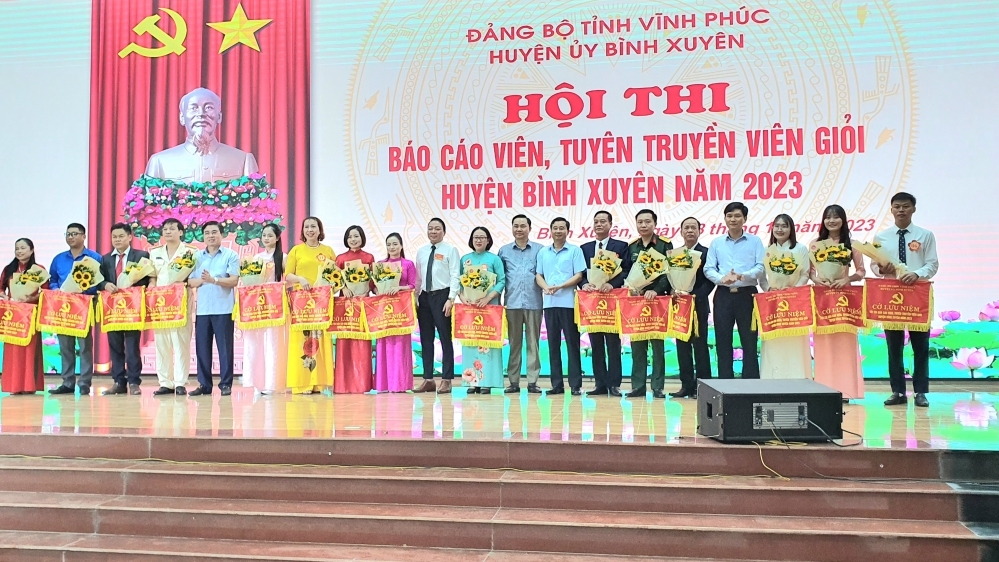 Vĩnh Phúc: Sôi nổi Hội thi báo cáo viên, tuyên truyền viên giỏi huyện Bình Xuyên