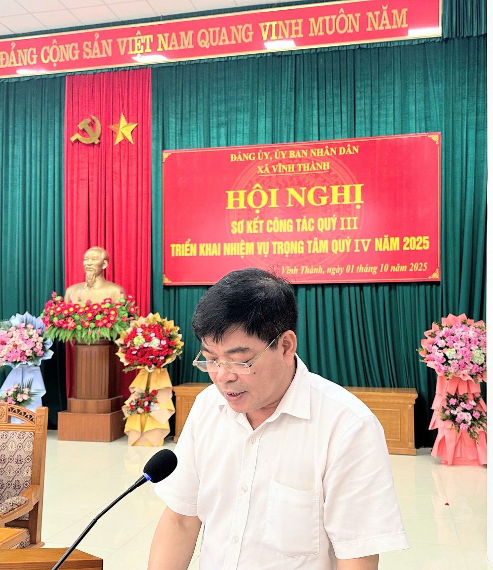 Bí thư Đảng ủy xã Vĩnh Thành Ngô Hữu Mai phát biểu tại hội nghị.