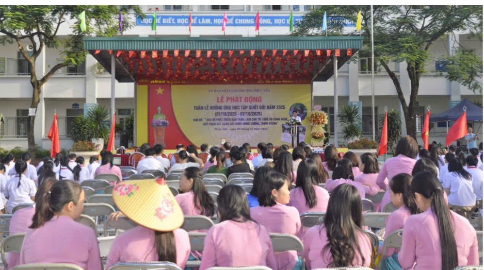 Quang cảnh buổi lễ Quang cảnh buổi lễ