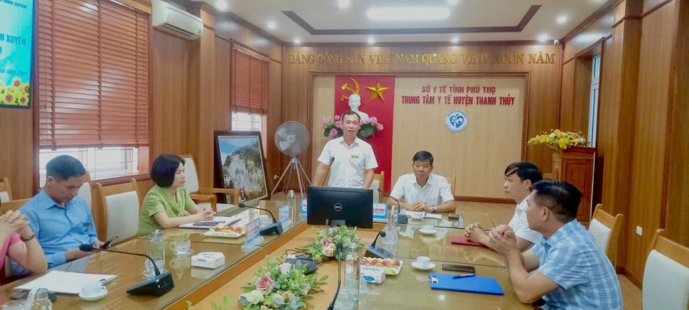 TS. BS Nguyễn Tiến Đoàn – Giám đốc TTYT khu vực Thanh Thủy phát biểu chào mừng đoàn công tác của TTTYT khu vực Bình Xuyên
