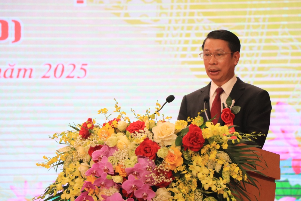 đồng chí Nguyễn Khắc Hiếu ( ảnh trên) – Phó Chủ tịch UBND tỉnh Phú Thọ đồng chí Nguyễn Khắc Hiếu ( ảnh trên) – Phó Chủ tịch UBND tỉnh Phú Thọ