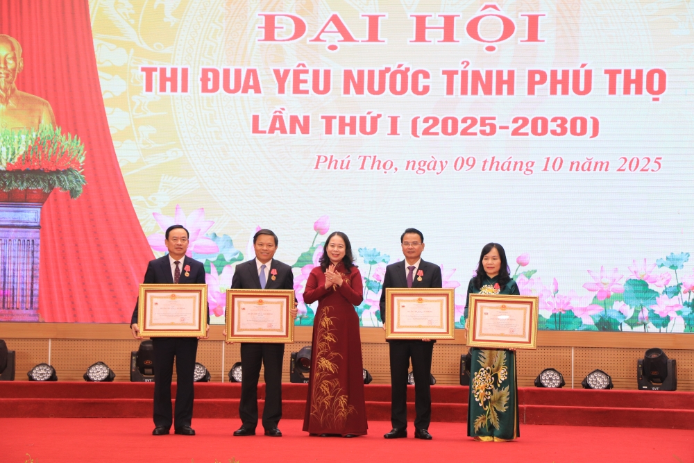 Phó Chủ tịch nước Võ Thị Ánh Xuân dự Đại hội Thi đua yêu nước tỉnh Phú Thọ Phó Chủ tịch nước Võ Thị Ánh Xuân dự Đại hội Thi đua yêu nước tỉnh Phú Thọ
