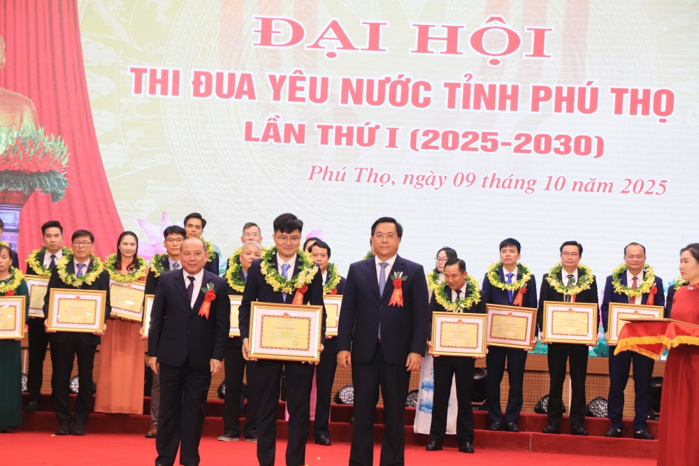 Phó Chủ tịch nước Võ Thị Ánh Xuân dự Đại hội Thi đua yêu nước tỉnh Phú Thọ Phó Chủ tịch nước Võ Thị Ánh Xuân dự Đại hội Thi đua yêu nước tỉnh Phú Thọ