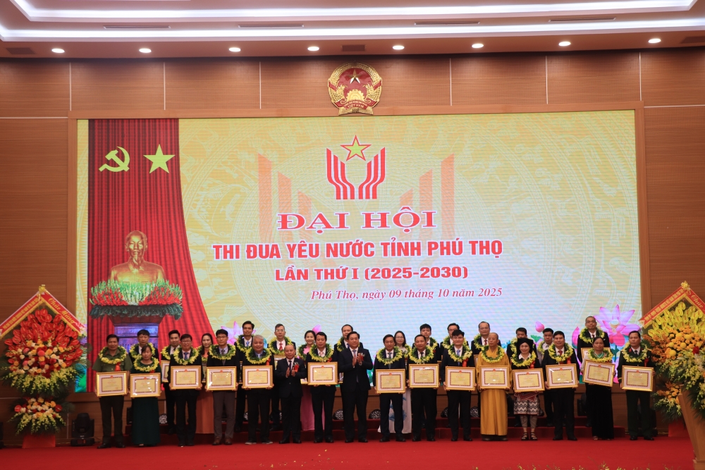 Phó Chủ tịch nước Võ Thị Ánh Xuân dự Đại hội Thi đua yêu nước tỉnh Phú Thọ Phó Chủ tịch nước Võ Thị Ánh Xuân dự Đại hội Thi đua yêu nước tỉnh Phú Thọ