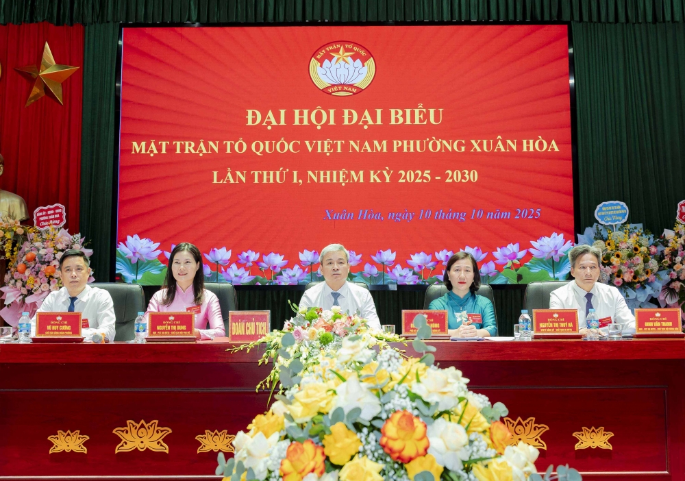 Đoàn Chủ tịch Đại hội Đoàn Chủ tịch Đại hội