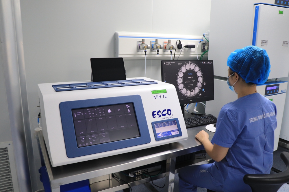 Hệ thống phòng Lab IVF tại Trung tâm Hỗ trợ sinh sản, Bệnh viện Sản Nhi Vĩnh Phúc được đầu tư trang thiết bị đồng bộ, hiện đại Hệ thống phòng Lab IVF tại Trung tâm Hỗ trợ sinh sản, Bệnh viện Sản Nhi Vĩnh Phúc được đầu tư trang thiết bị đồng bộ, hiện đại