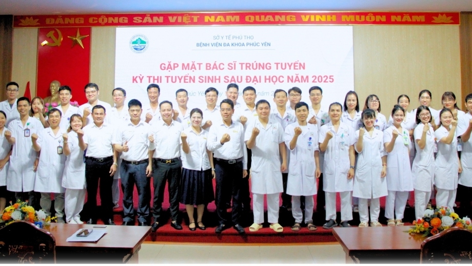Bệnh viện Đa khoa Phúc Yên gặp mặt bác sĩ trúng tuyển  sau đại học
