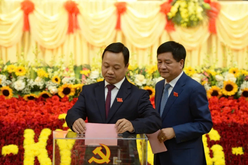 Đại biểu bỏ phiếu bầu Ban Chấp hành Đảng bộ tỉnh khóa XV, nhiệm kỳ 2025 - 2030.