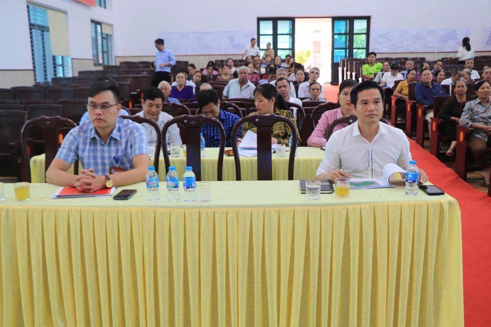 Xã Nguyệt Đức lấy ý kiến người dân về dự án KCN Bình Xuyên - Yên Lạc II Xã Nguyệt Đức lấy ý kiến người dân về dự án KCN Bình Xuyên - Yên Lạc II