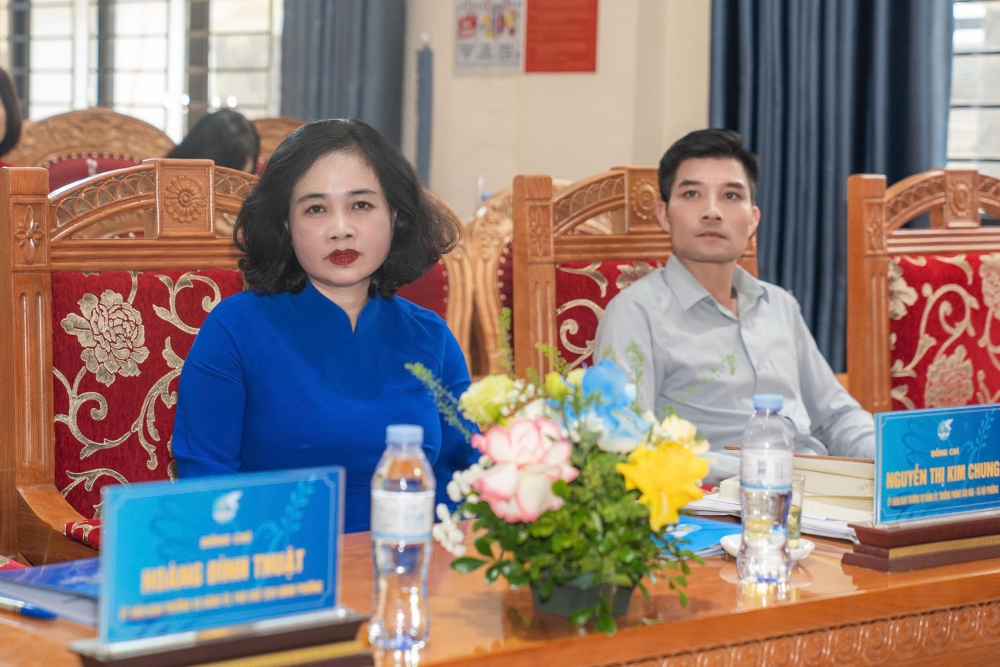 Phụ nữ phường Vĩnh Phúc phát huy truyền thống, bản lĩnh, trí tuệ, khát vọng vươn lên Phụ nữ phường Vĩnh Phúc phát huy truyền thống, bản lĩnh, trí tuệ, khát vọng vươn lên