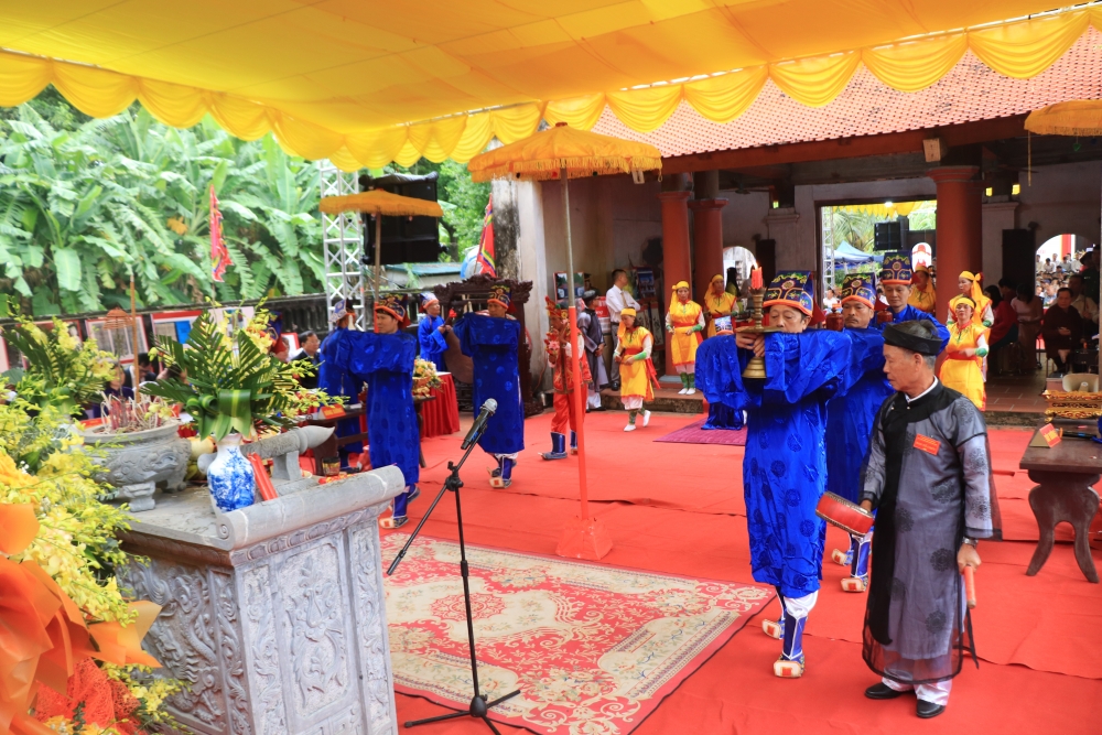 Lãnh đạo tỉnh Phú Thọ dâng hương tưởng niệm 695 năm ngày mất Danh nhân Đỗ Khắc Chung