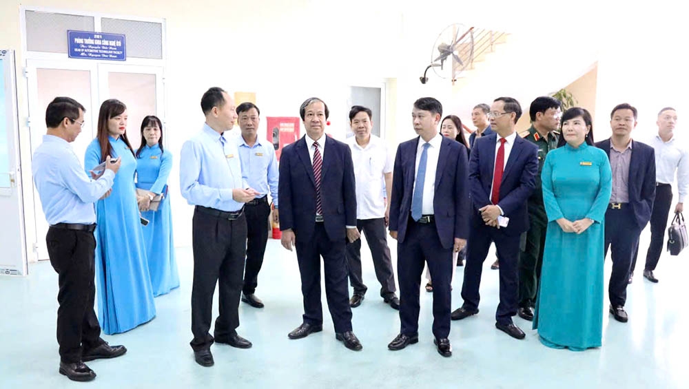 Tiếp tục quan tâm, thúc đẩy phát triển giáo dục nghề nghiệp, giáo dục thường xuyên