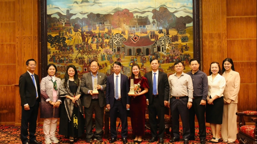 Phó Chủ tịch tỉnh Phú Thọ tiếp và làm việc với Giáo sư Hà Tôn Vinh