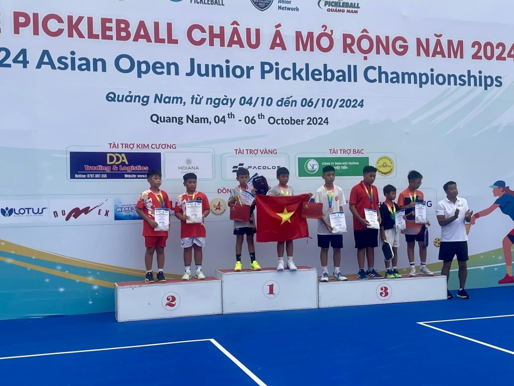 Phát Lộc vô địch giải Pickleball Châu Á mở rộng năm 2024 ở nội dung đơn và đôi nam.