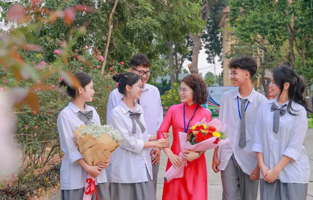 Cô giáo Nguyễn Thị Minh Phượng