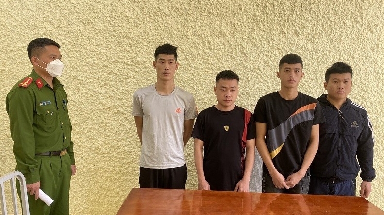 Lạng Sơn: Tạm giữ hình sự nhóm đối tượng đánh con nợ, ép lên xe ô tô đưa đi