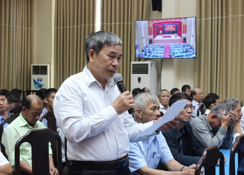 Ông Phùng Văn Cường, cử tri phường Hội Hợp ý kiến về việc đẩy nhanh tiến độ thi công các tuyến đường giao thông