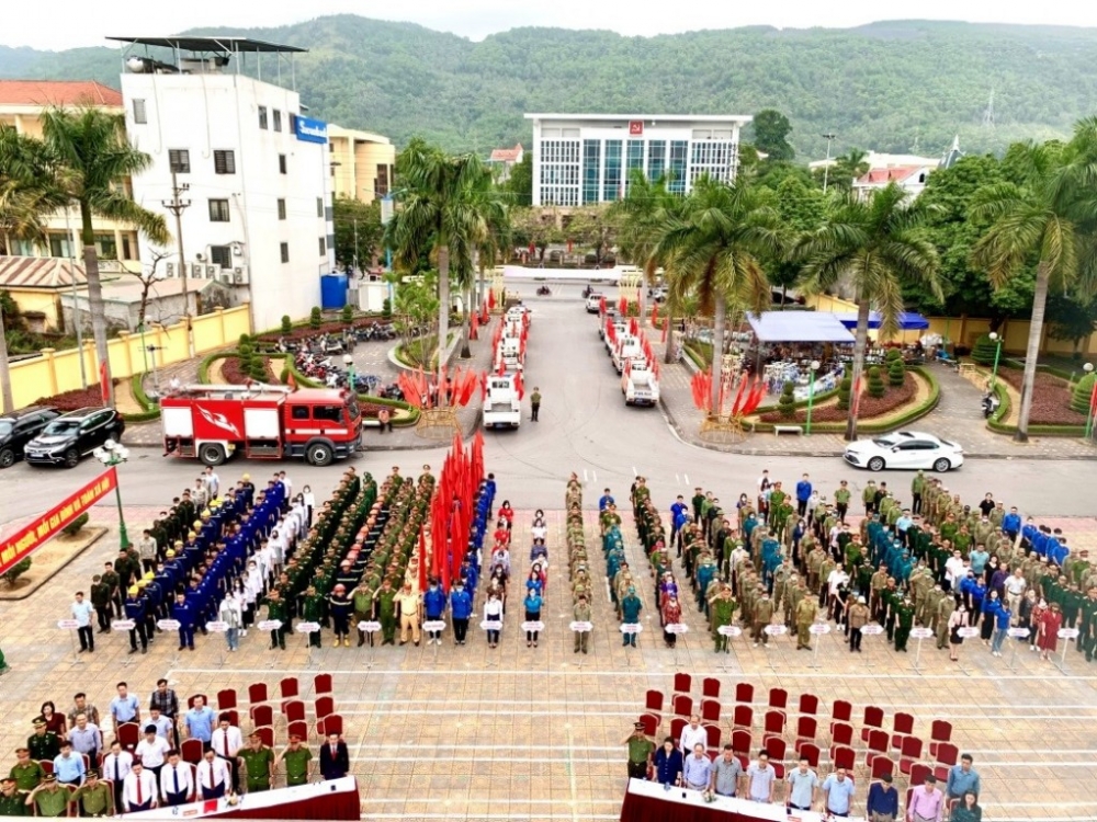 Lực lượng Công an ra quân đợt cao điểm tại Thành phố Cẩm Phả