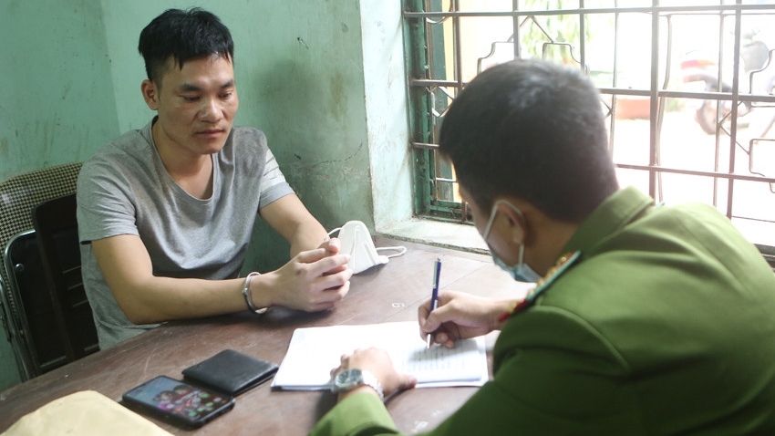 Lào Cai: Tiếp nhận đối tượng bị truy nã do Công an Trung Quốc trao trả