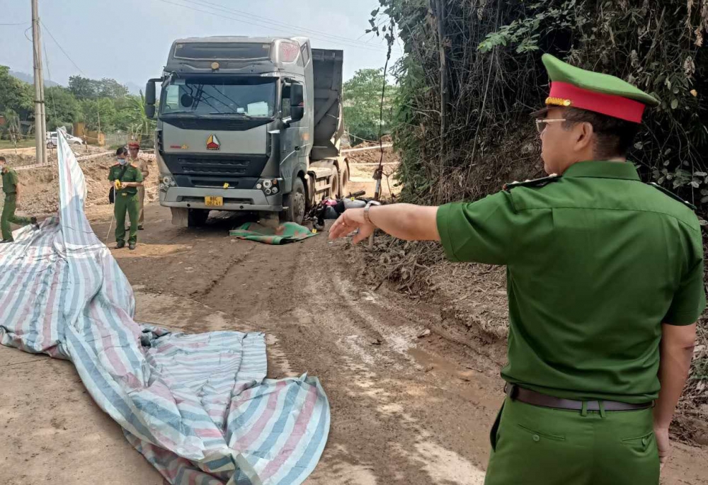 Ô tô tải gây tai nạn chết người.