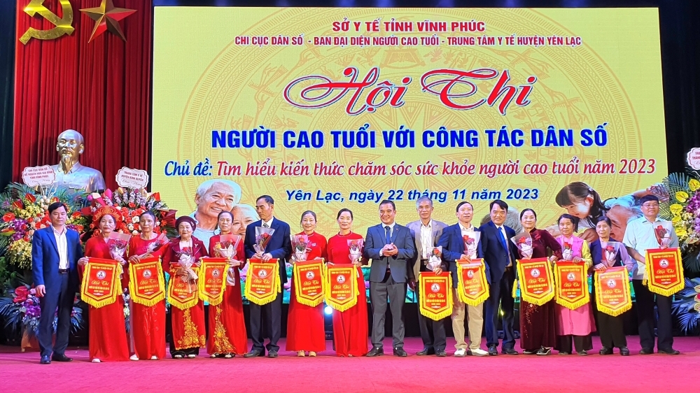 Hội thi tìm hiểu kiến thức chăm sóc sức khỏe người cao tuổi