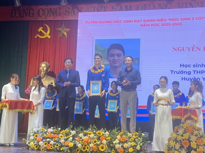 Vĩnh Phúc: Tuyên dương “Học sinh 3 tốt”, “Học sinh 3 rèn luyện”, “Sinh viên 5 tốt”