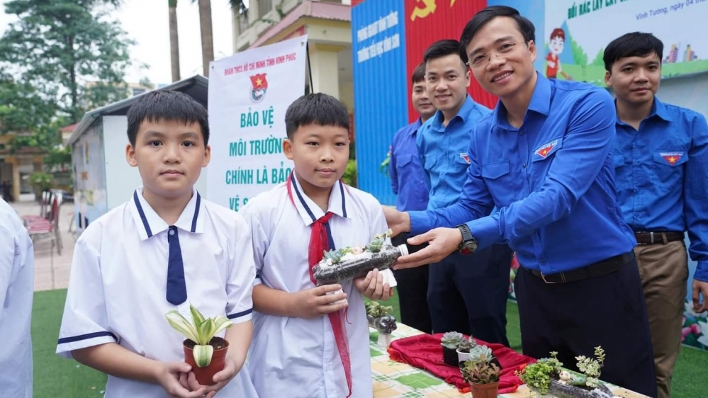 Vĩnh Phúc: Đổi rác lấy cây và triển khai mô hình phân loại rác thải tại nguồn