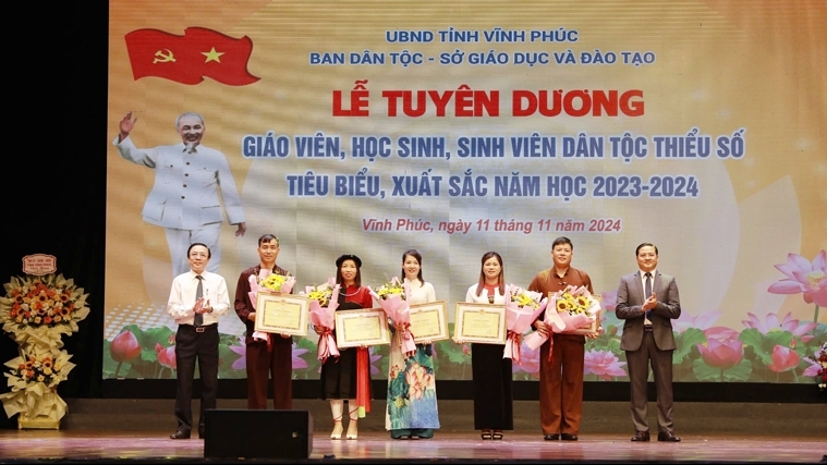 Vĩnh Phúc: Tuyên dương hơn 150 giáo viên, học sinh, sinh viên thiểu số tiêu biểu