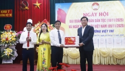 chu tich tinh phu tho du ngay hoi dai doan ket toan dan toc tai phuong viet tri