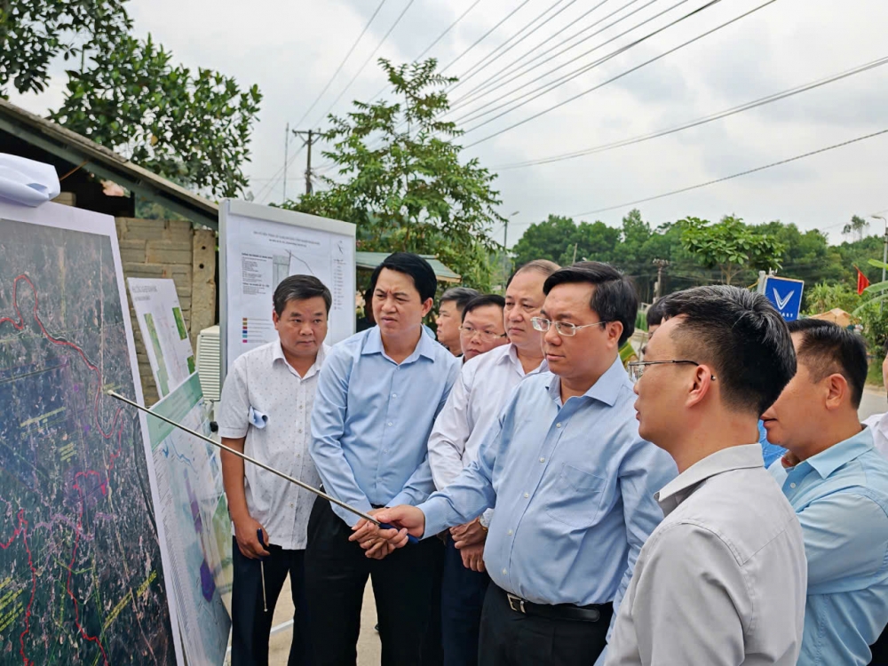 Chủ tịch tỉnh Phú Thọ kiểm tra, chỉ đạo tháo gỡ vướng mắc tại khu công nghiệp Đoan Hùng