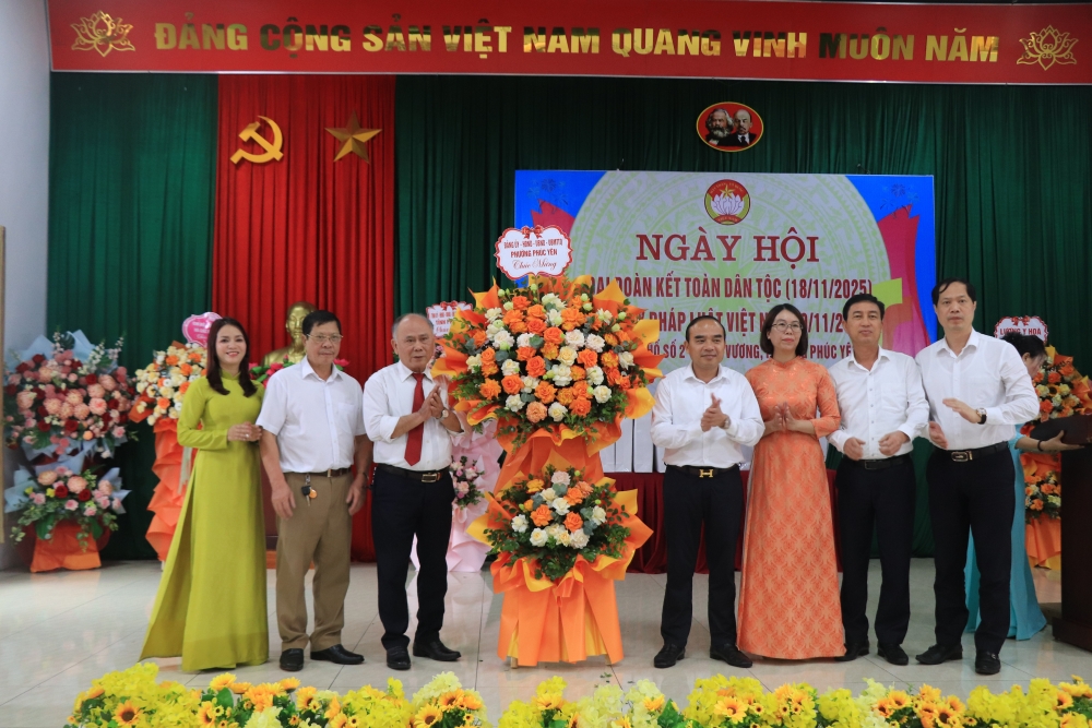 Phường Phúc Yên: Tưng bừng Ngày hội Đại đoàn kết toàn dân tộc tại tổ dân phố số 2 - Hùng Vương