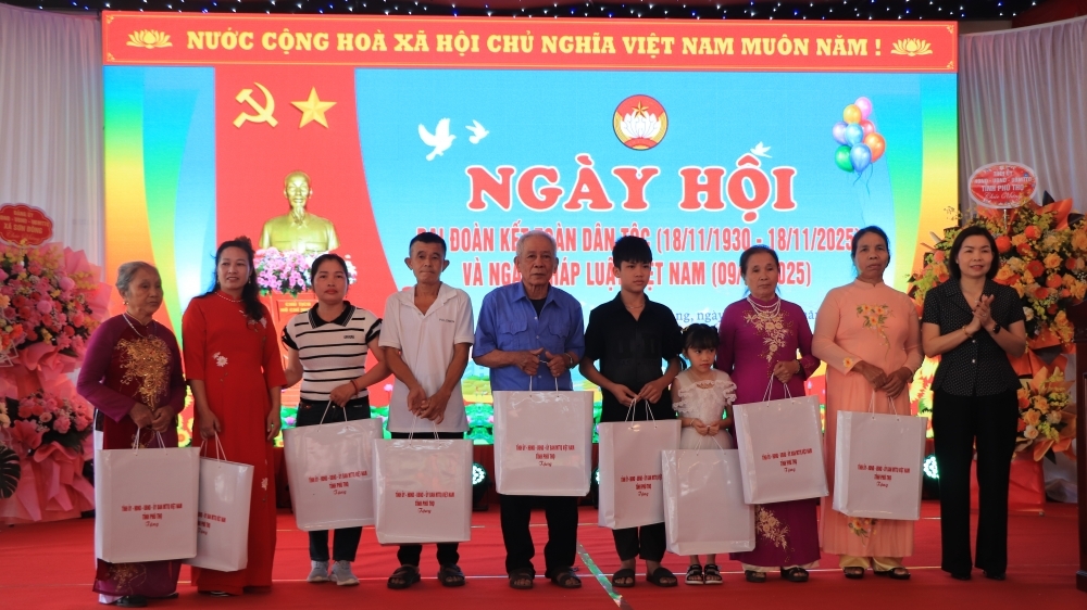 Xã Sơn Đông: Sôi động Ngày hội Đại đoàn kết toàn dân tộc