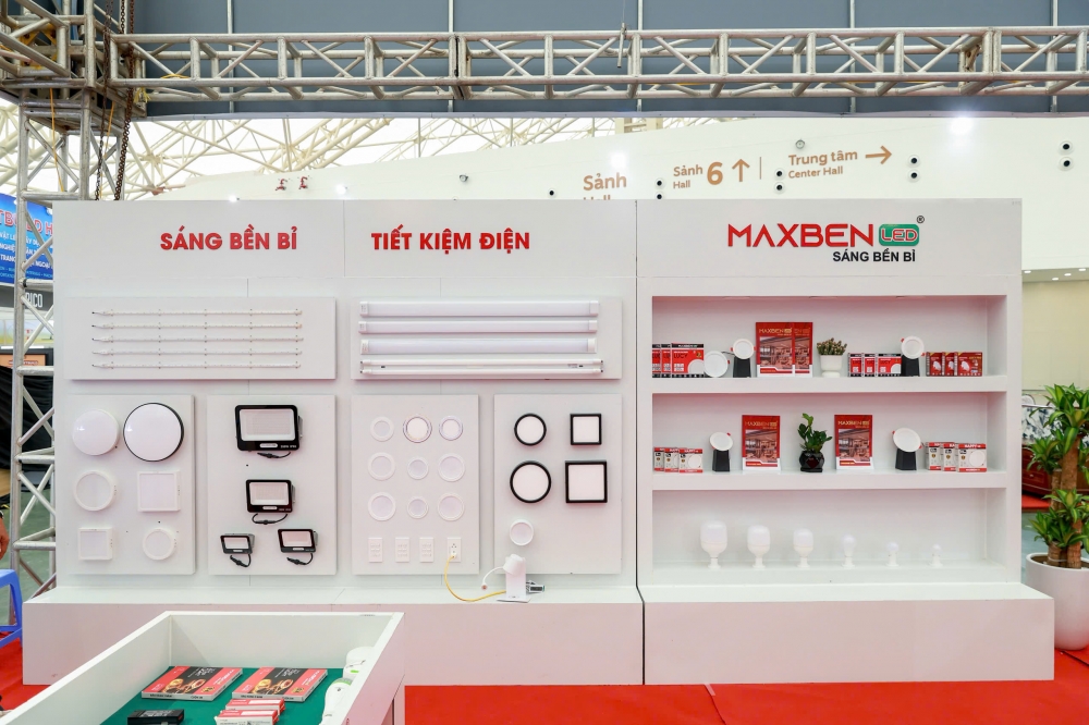 Công ty CP Future Light Việt Nam: Mang nhiều sản phẩm ấn tượng đến Vietbuild