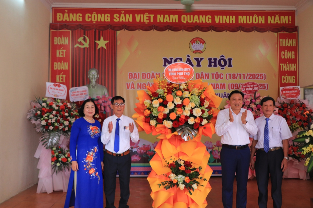 Phú Thọ: Rộn ràng Ngày hội Đại đoàn kết tại xã Xuân Lãng Phú Thọ: Rộn ràng Ngày hội Đại đoàn kết tại xã Xuân Lãng