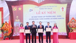 Trường THPT Yên Lạc: 60 năm hành trình khát vọng vươn lên