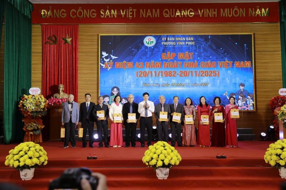 Phường Vĩnh Phúc gặp mặt, tri ân đội ngũ nhà giáo