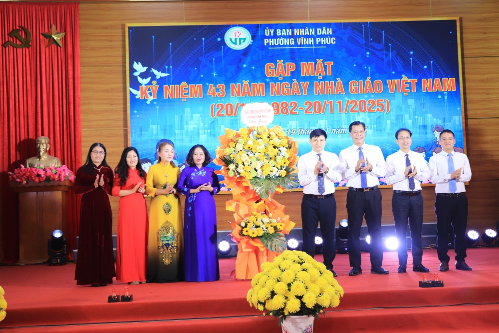Phường Vĩnh Phúc gặp mặt, tri ân đội ngũ nhà giáo