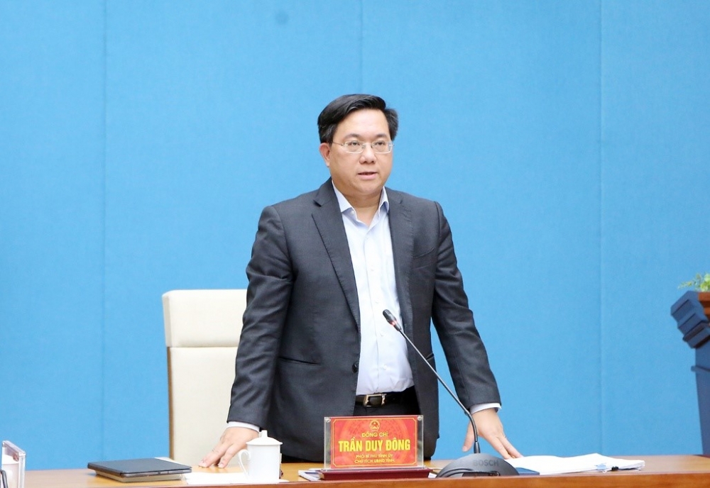 Chủ tịch UBND tỉnh Trần Duy Đông phát biểu chỉ đạo tại hội nghị Chủ tịch UBND tỉnh Trần Duy Đông phát biểu chỉ đạo tại hội nghị