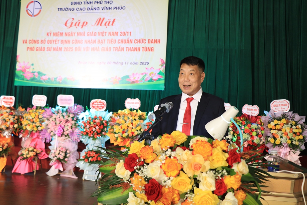 Nhà giáo Trần Thanh Tùng, Hiệu Trưởng Trường Cao đẳng Vĩnh Phúc phát biểu.