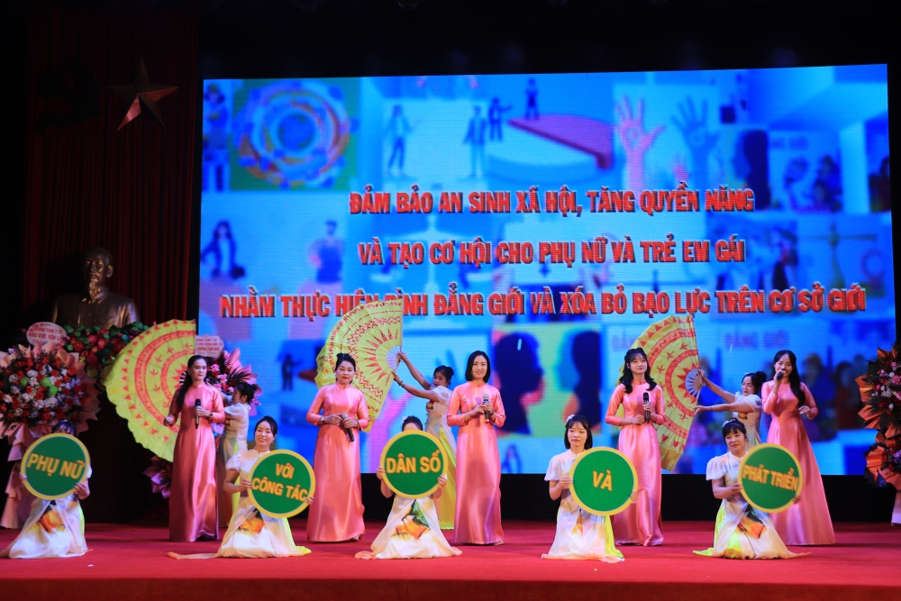 Trung tâm Y tế khu vực Yên Lạc: Sôi nổi Hội thi Phụ nữ với công tác Dân số và phát triển