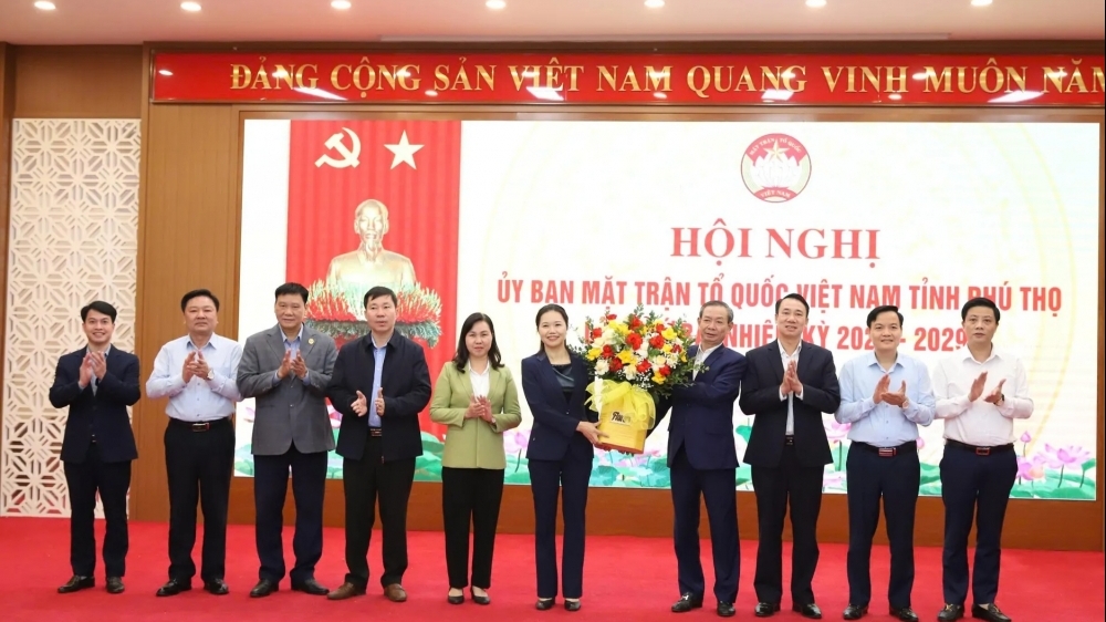Đồng chí Bùi Thị Minh giữ chức Chủ tịch Ủy ban MTTQ Việt Nam tỉnh Phú Thọ