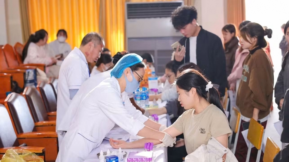 Trường ĐH Sư phạm Hà Nội 2  tổ chức khám sức khỏe cho 3000 sinh viên