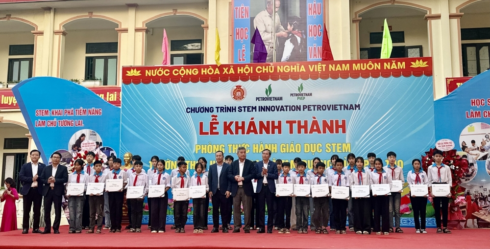 Phú Thọ: Khánh thành phòng thực hành giáo dục STEM tại Trường THCS Hướng Đạo